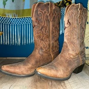 Women’s Justin cowgirl boots